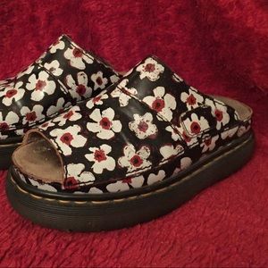 Doc Martens Rare Platform Slide Size 7 US